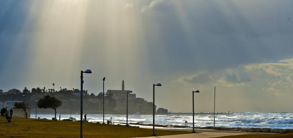 Modern & Bright 3Br Apt W View 5 Min From Beach By Sea N' Rent Tel Aviv Exterior photo